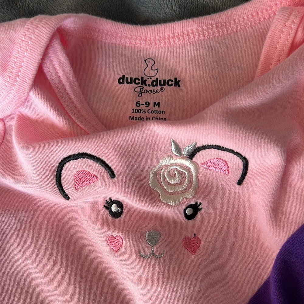 Onesies - Picture 3 of 4